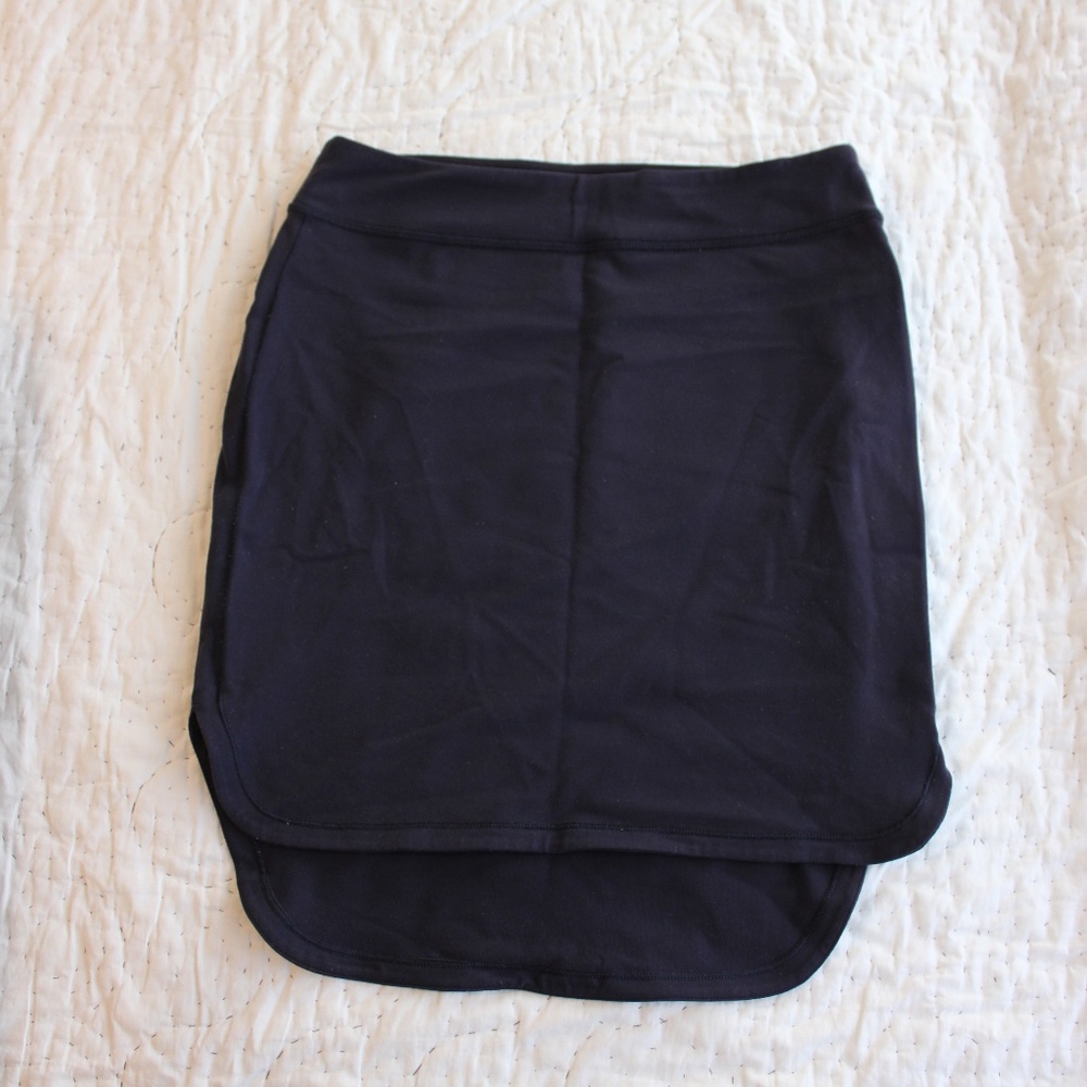 Black Women’s Layered Hem Skirt - Classic Everyday Style